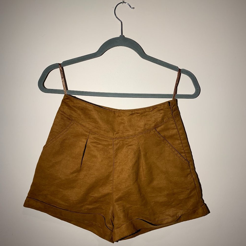 BikBok Light Brown Velvet Shorts
